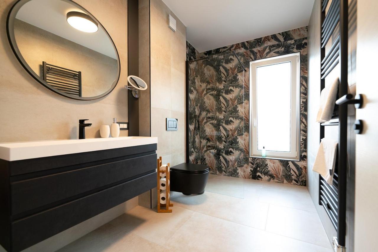 Sežana Apartments Kras 24 With Pool מראה חיצוני תמונה