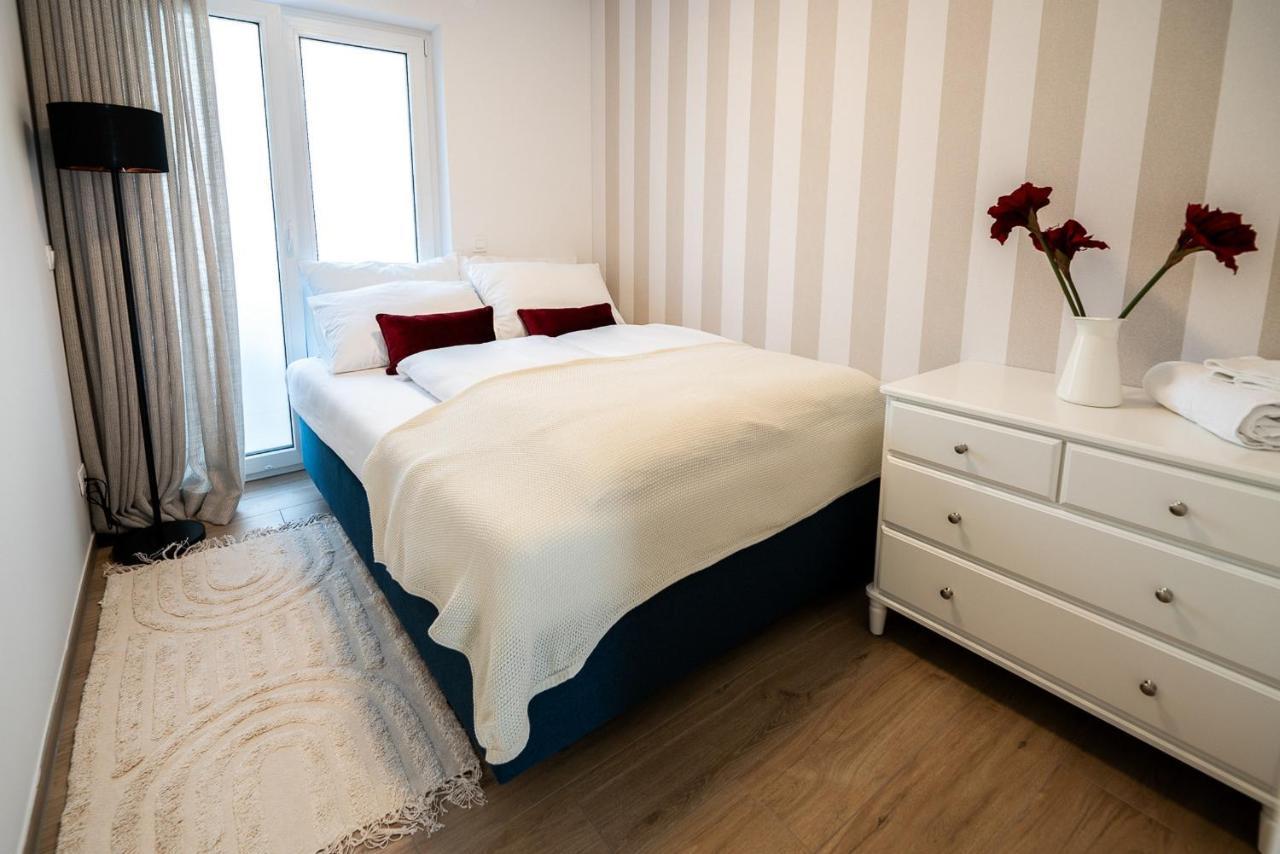 Sežana Apartments Kras 24 With Pool מראה חיצוני תמונה