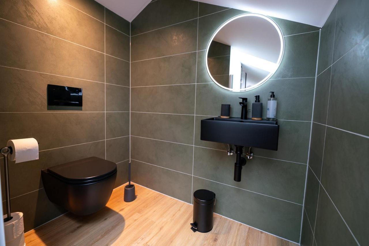 Sežana Apartments Kras 24 With Pool מראה חיצוני תמונה